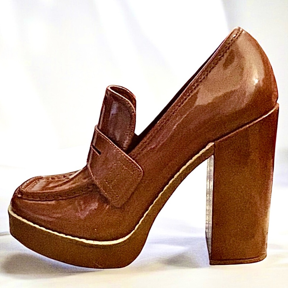Steve Madden Randy Platform Loafers in Cognac size 8.5